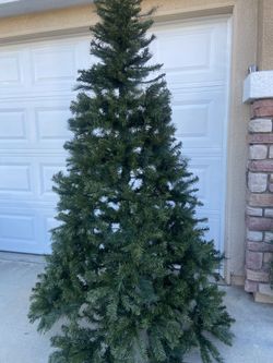 8 Ft. Nonlit Tree