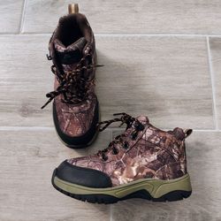 Ozark Trail boy's hiker boots