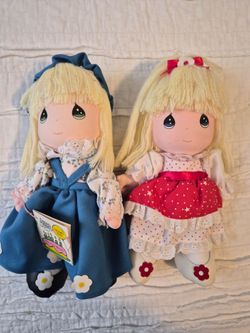 Precious moments dolls set of 2