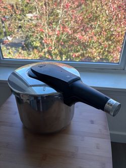 WMF Perfect Pro Pressure Cooker 22cm 6.5L(6.9Qt)