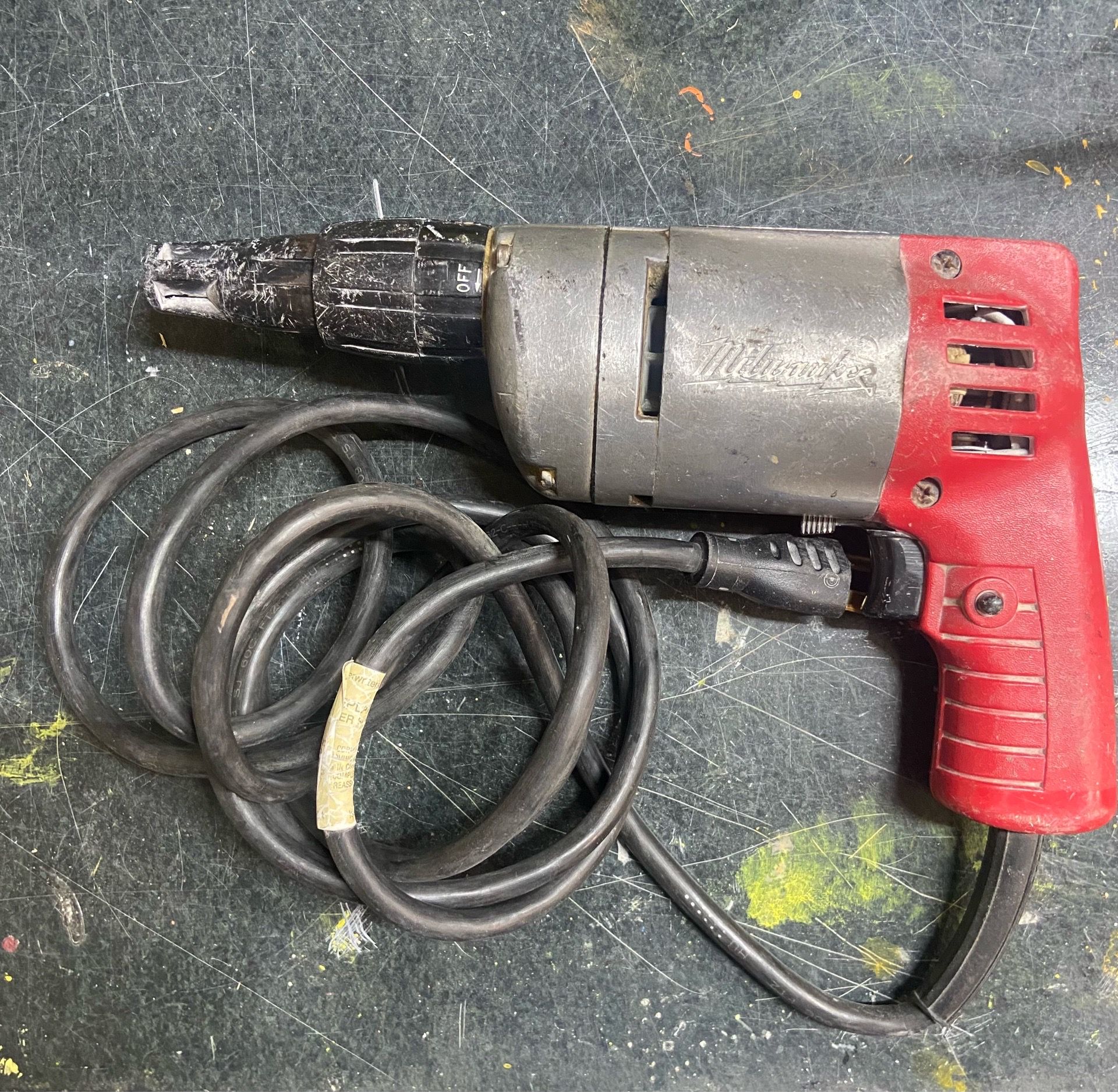 Milwaukee Heavy Duty 2500 RPM Screw Shooter