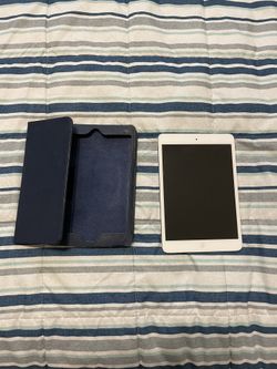Apple iPad Mini (1st Gen) With Original Flappy Bird