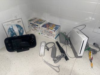 Nintendo Wii Console Bundle with Games and Accessories