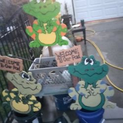 Welcome Frogs