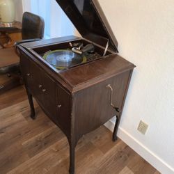 Vintage Phonograph Turntable Unit