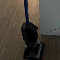 Bissel cordless Mop Vacuum 