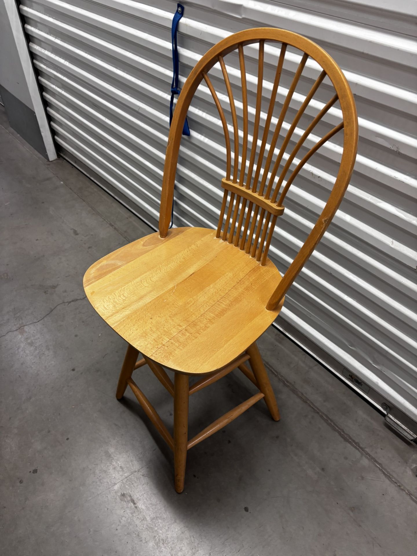 Wooden Barstool Rotating