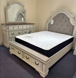 Realyn Chipped White Storage Panel Bedroom Set
Queen Bed, Dresser, Mirror and Nighstand