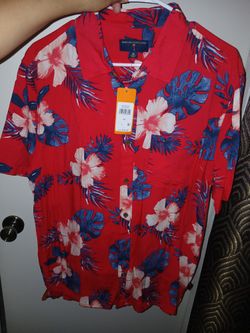 New Mens Size Medium Summer Vacation Top