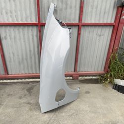 2020-2024 Porsche Taycan Right Fender 