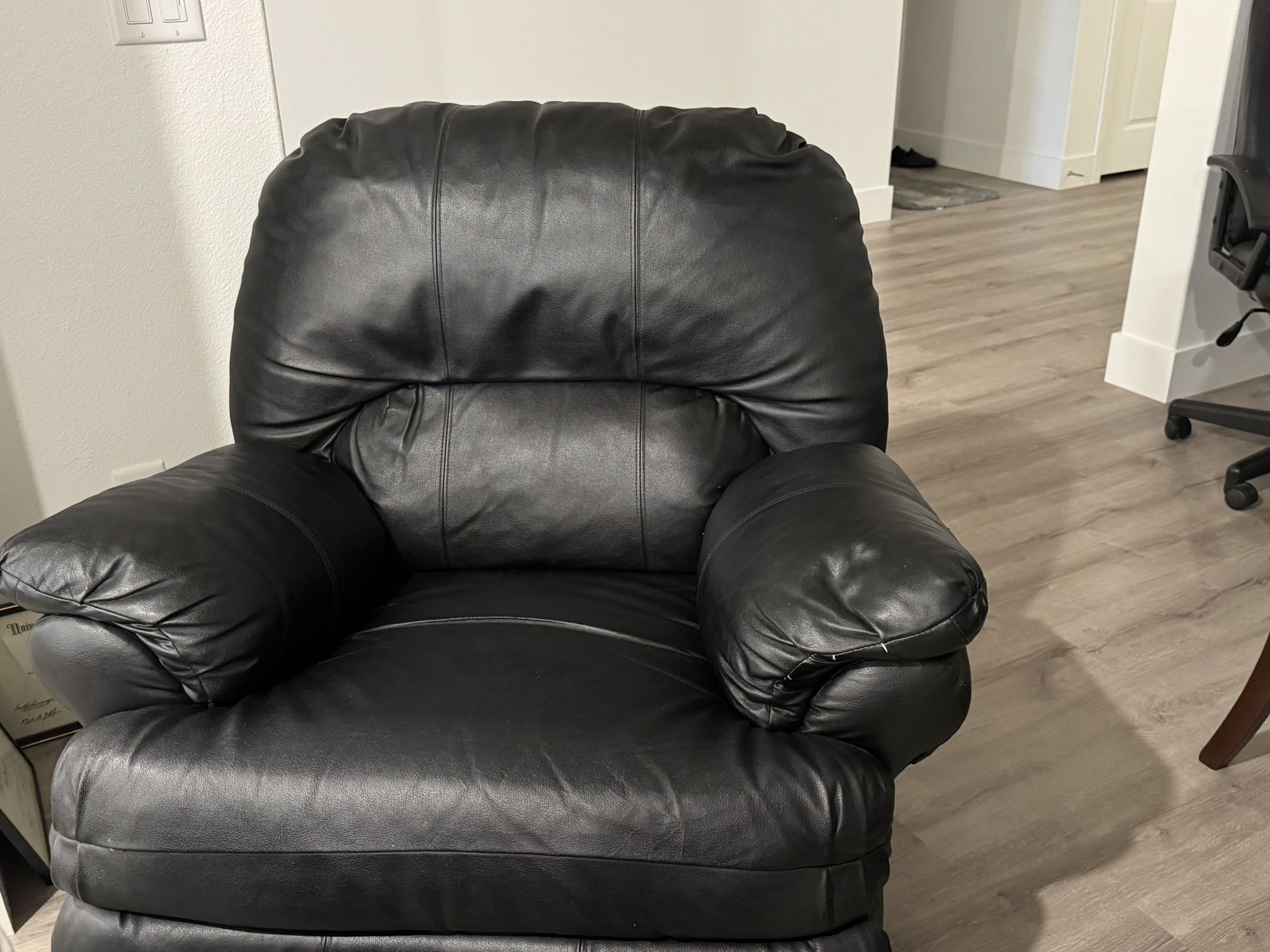 3-Piece Black Leather Furniture Set