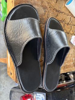 Size 11 Leather Slippers
