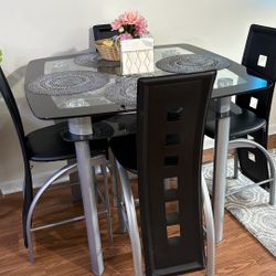 Dining Table (sale)