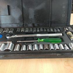 Hand Tools... Sockets 