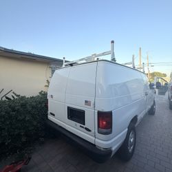 2009 Ford E-250