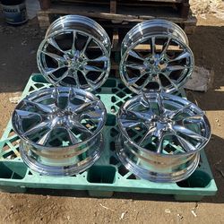 (4) Nissan Máxima 18x8 Chrome (2012)