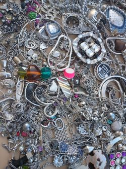 Broken silver toned  jewelry craft lot #78