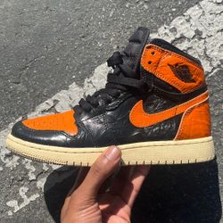 Jordan 1 Size 4