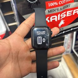 Apple Watch Se Series Locked 