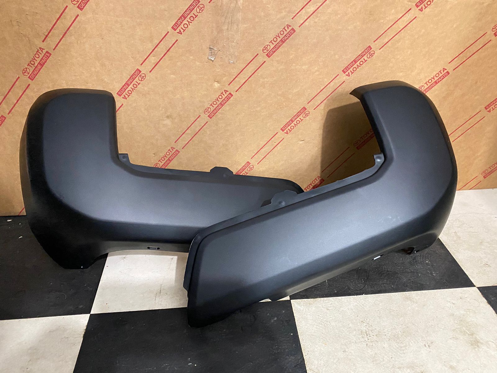 Bumper End Caps For 2016-2022 Toyota Tacoma Set of 2 Rear LH and RH Black OEM