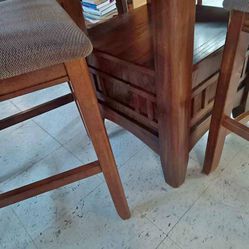 Counter Height Table and Chairs
