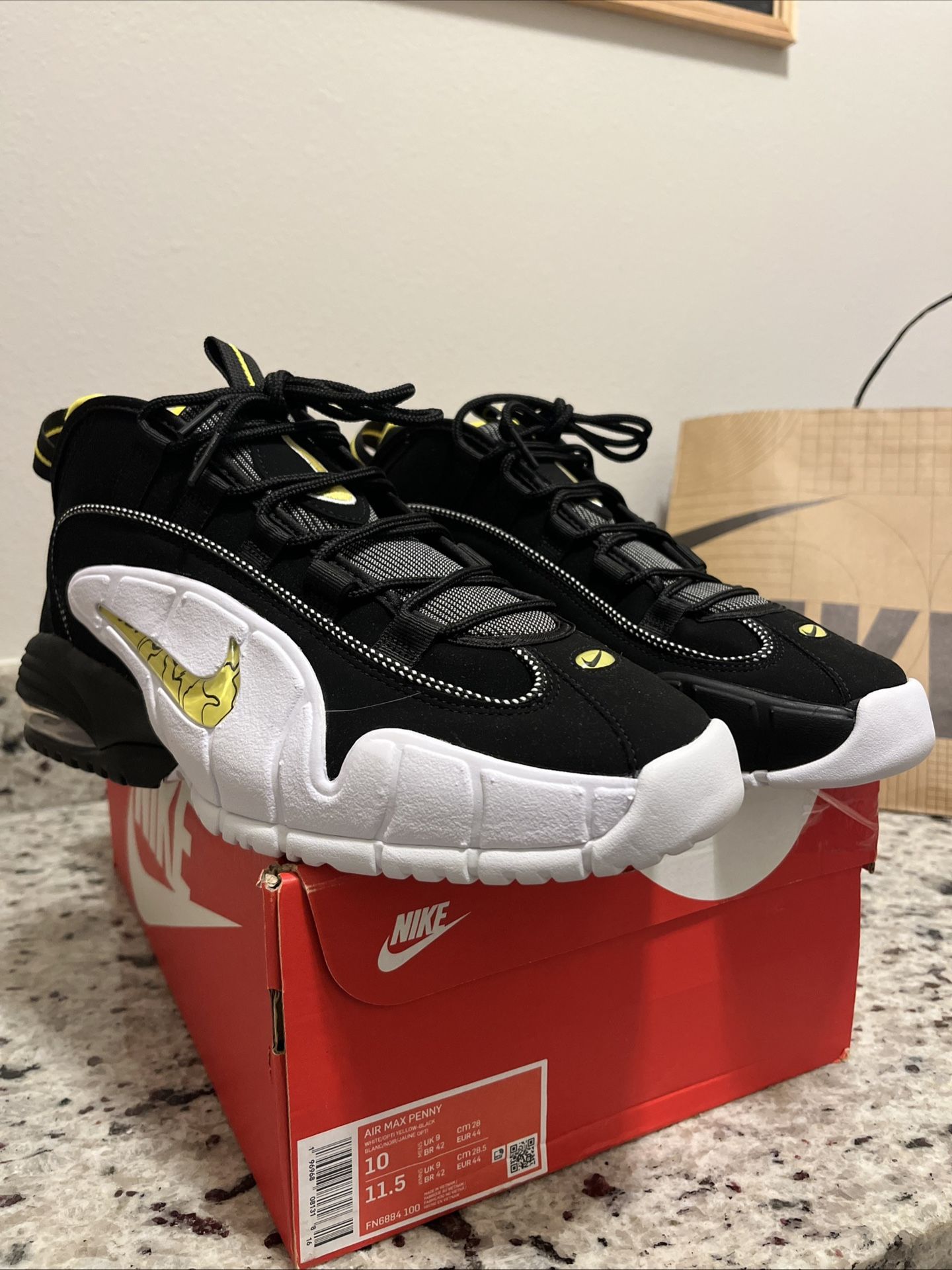 Nike Air Max Penny White Opti Yellow Black Lester Middle Men’s Size 10 BRAND NEW