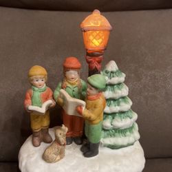 Bisque Porcelain Christmas Carolee Music Box 