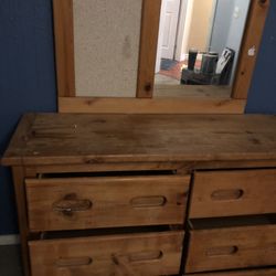 Twin Oak Bed And Mirror Free 