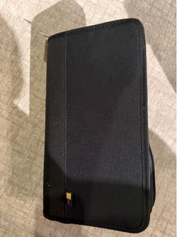 Case Logic 48 cd/dvd black cd holder like new