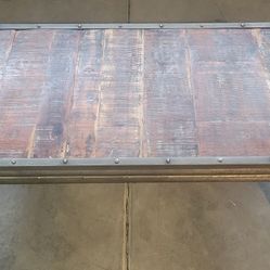 Coffe Table Medieval Style Wood & Metal