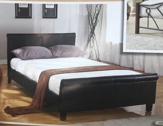 Queen Bed (Expresó Color Vinyl)