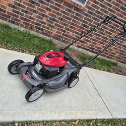 Honda Hrx217 Twin Blade Self Propelled Working Very Well Trabajando Super Bien