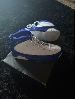 Jordan’s.. Rare!!  White/Tour Yellow-Concord Blanc/ Concorde . Kobe