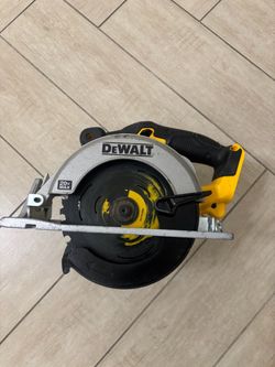 Dewalt 6 1/2 in circular saw(DCS391)