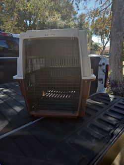 Dog crate