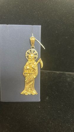10k gold symbol pendant