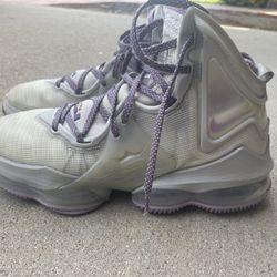 Nike LeBron 19 Women’s size 8