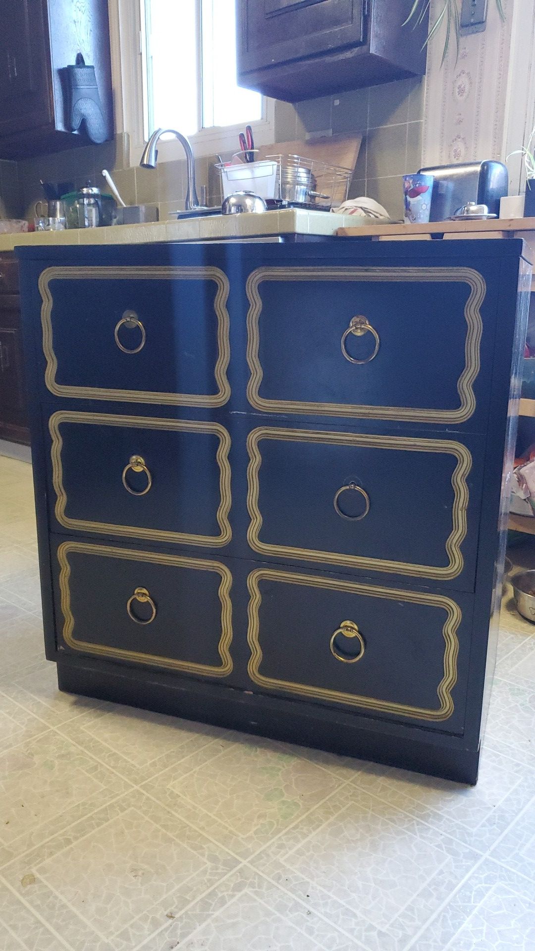 Free 3 drawer dresser