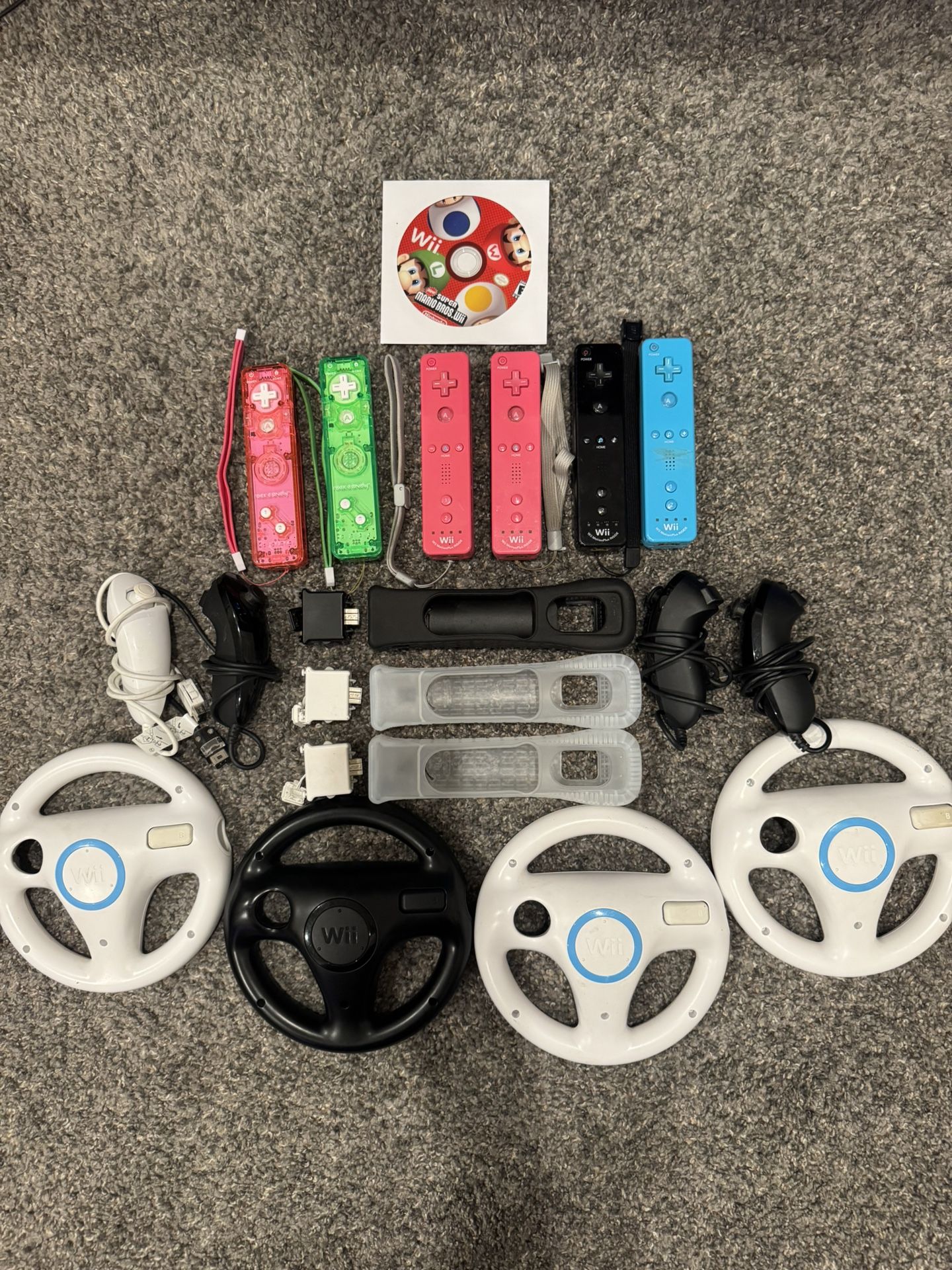 Nintendo Wii Accessories Motion Plus Controllers Nunchucks Super Mario Bros Tested See Description
