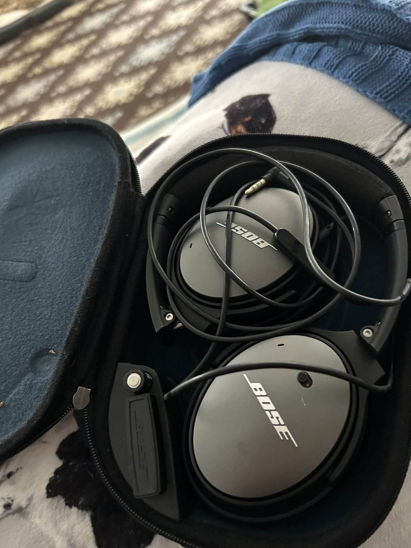 Bose Noise cancelling headphones