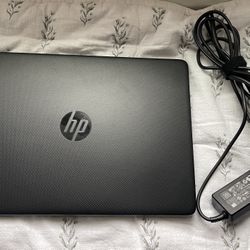 NEW* HP RYZEN Touchscreen Jet Black Laptop 