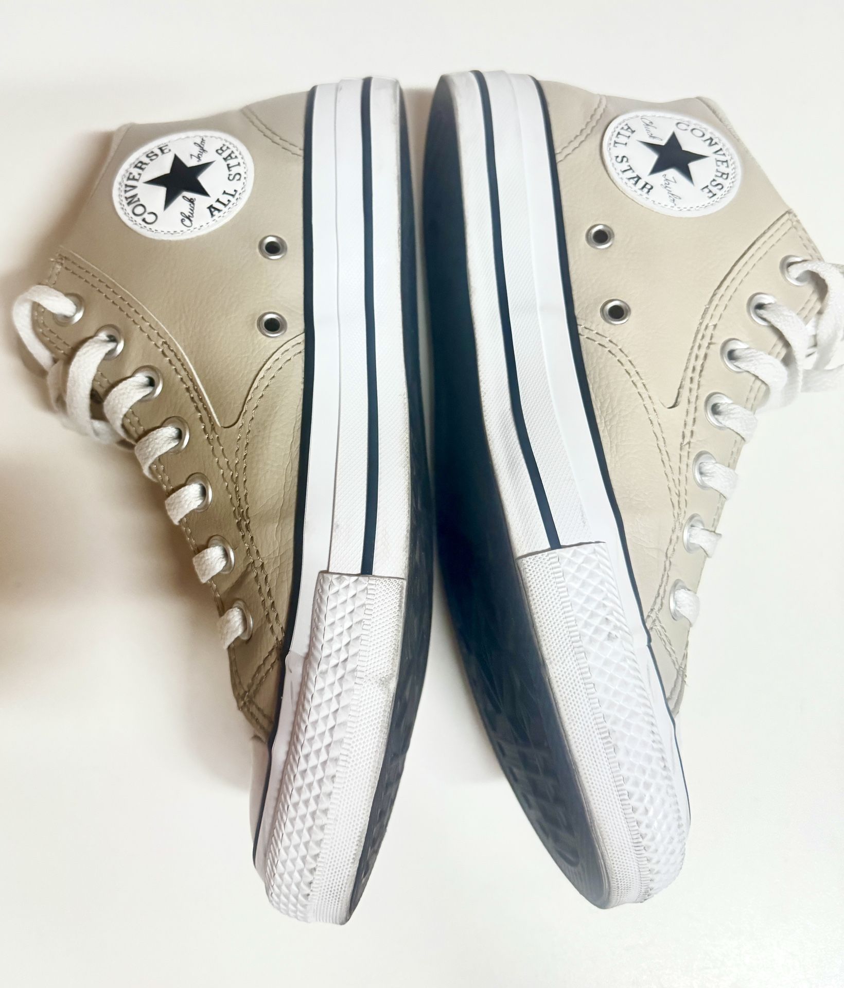 Converse Unisex leather Tan/Cargo brown Sneakers