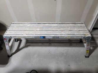 Werner Aluminum 1.7-ft H x 1-ft W x 3.8-ft L 250-lb Capacity Work Platform