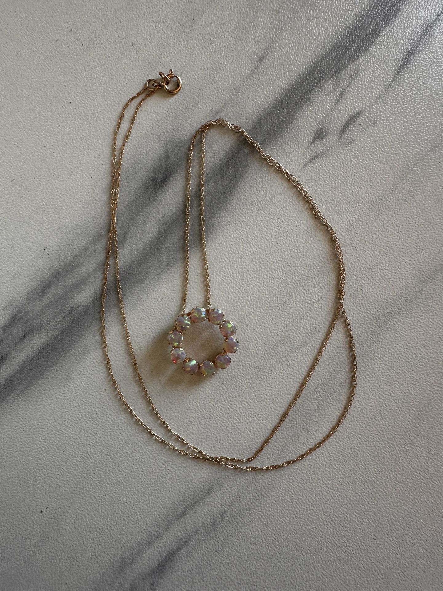 10k Gold Opal Necklace 