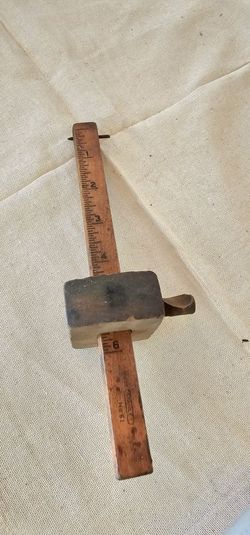 Vintage marking guage