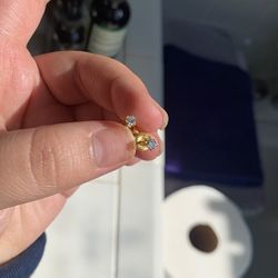 14 Kt Diamond Earrings