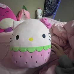 Hello Kitty Strawberry Plushie 