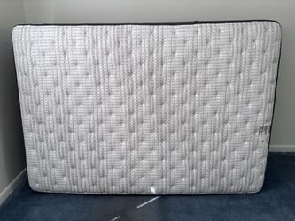Full BeautyRest Mattress w/ Foundation