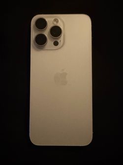 iPhone 15 Pro Max