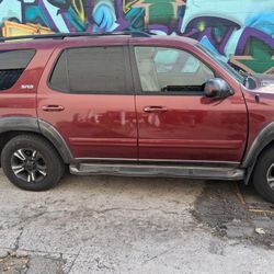 2003 Toyota Sequoia